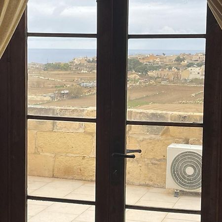 Ta’ Lorenzo Affittacamere San Lawrenz Esterno foto