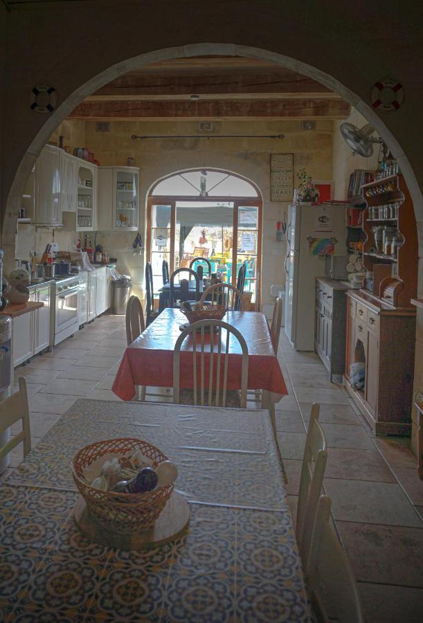 Ta’ Lorenzo Affittacamere San Lawrenz Esterno foto
